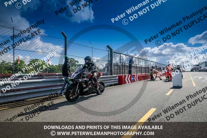 donington no limits trackday;donington park photographs;donington trackday photographs;no limits trackdays;peter wileman photography;trackday digital images;trackday photos